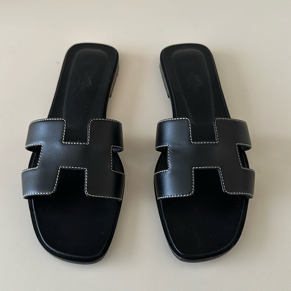 Hermes Oran Sandal Black